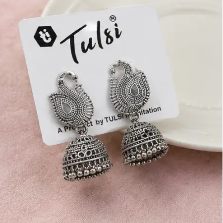 JkwgySaj4KChobbugtQaIap3Gzbfgx0B5k0flTAq.webp Fresh Vibes Combo of 6 Traditional Jhumka Earrings – Oxidised Silver Plated Lightweight Jhumkas for Women & Girls ( silver, OS )