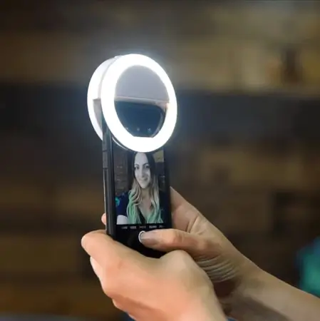 jzN4UM8lUlIR8gnREwV9y8oMR2ymdgTK9Lkzx2Uo.webp Pocket Mini Clip-On Selfie Ring Light with 36 LED for Smartphone Camera ( default, OS )